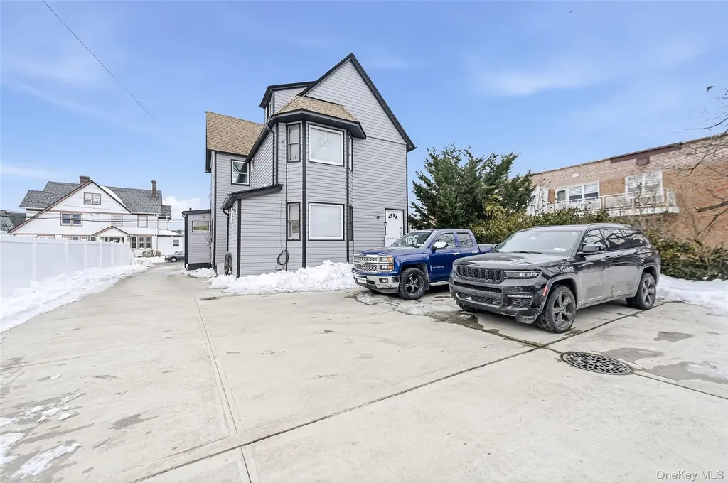 120 Maple Avenue Cedarhurst NY 11516