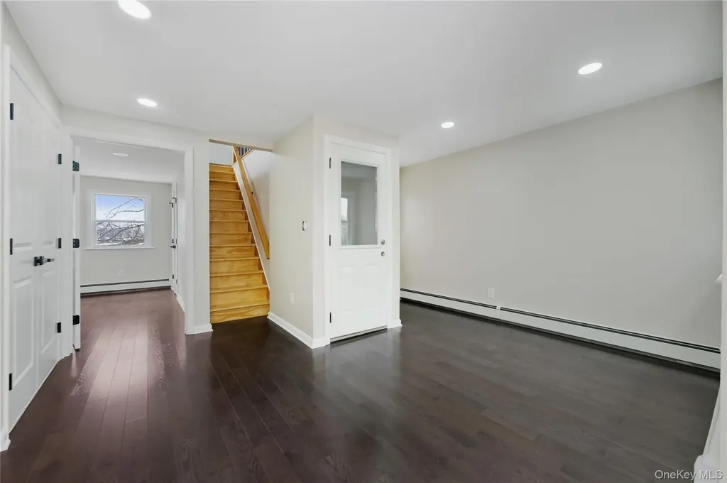 120 Maple Avenue Cedarhurst NY 11516