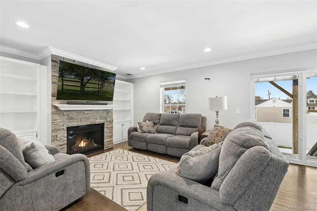 281 Clinton Avenue East Patchogue NY 11772