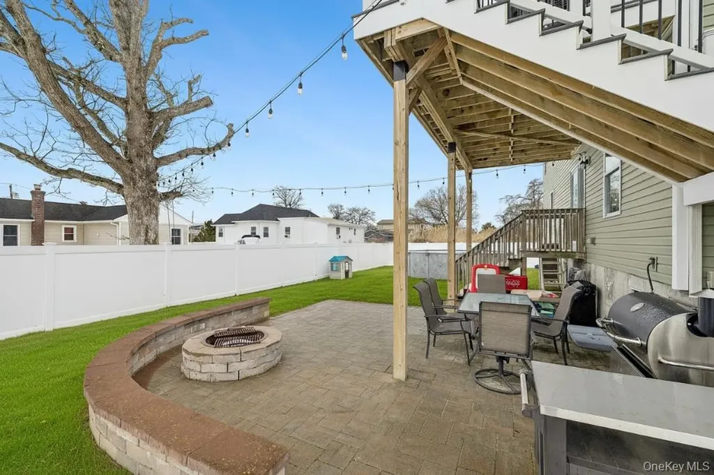 281 Clinton Avenue East Patchogue NY 11772