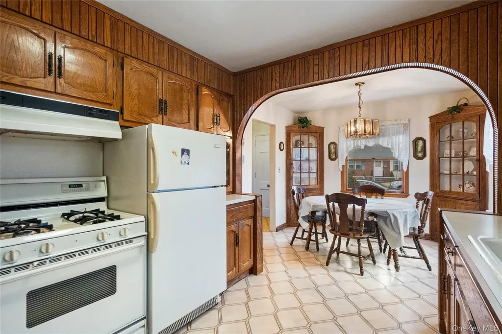 181 Monroe Street Franklin Square NY 11010