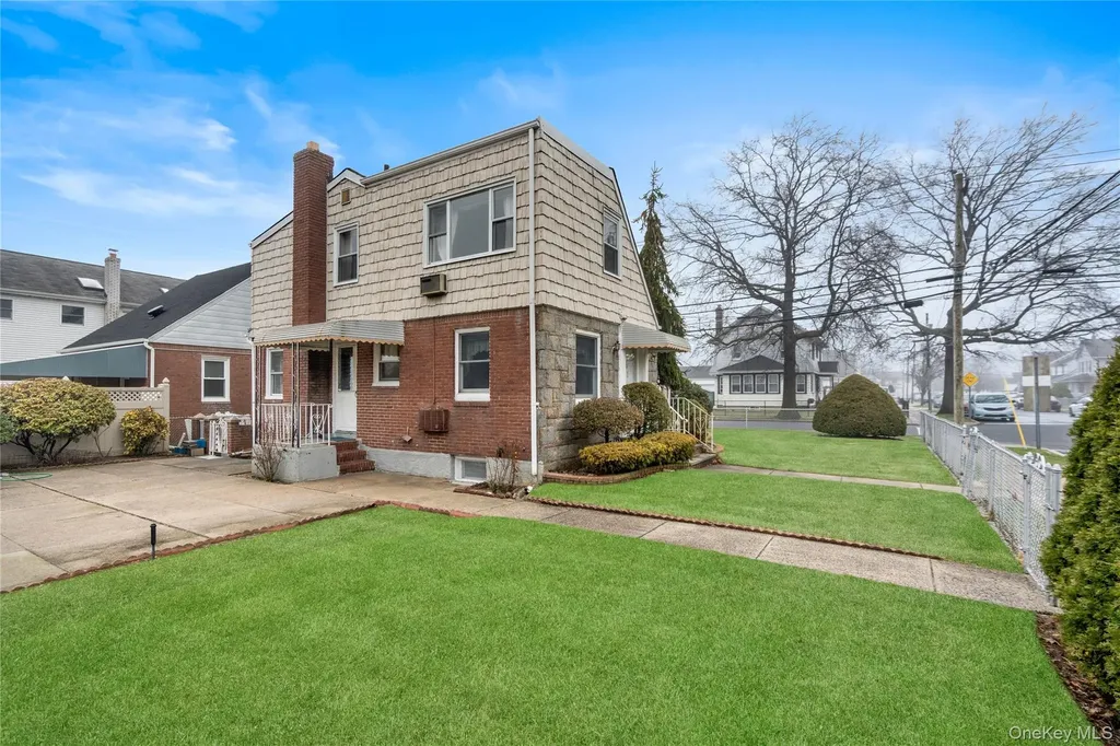 181 Monroe Street Franklin Square NY 11010