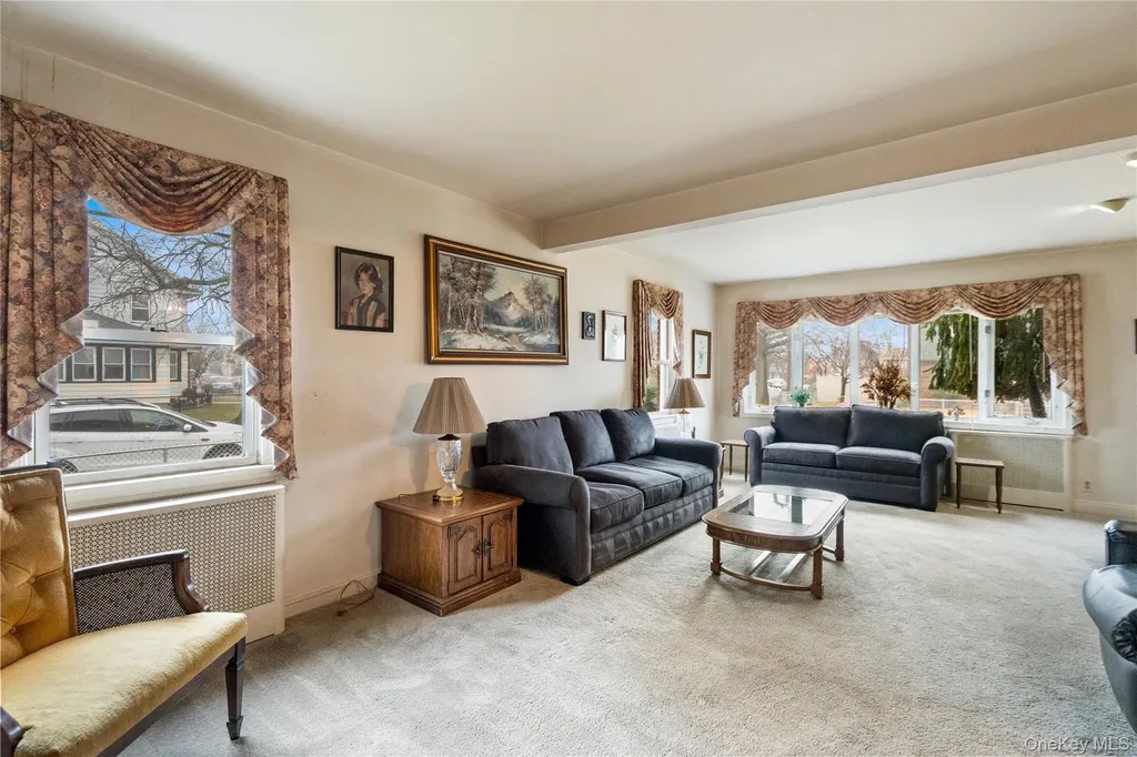 181 Monroe Street Franklin Square NY 11010