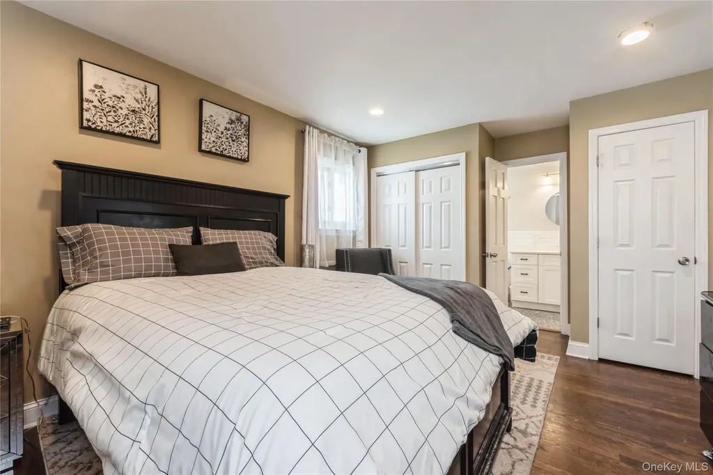 49 Eddie Avenue North Babylon NY 11703