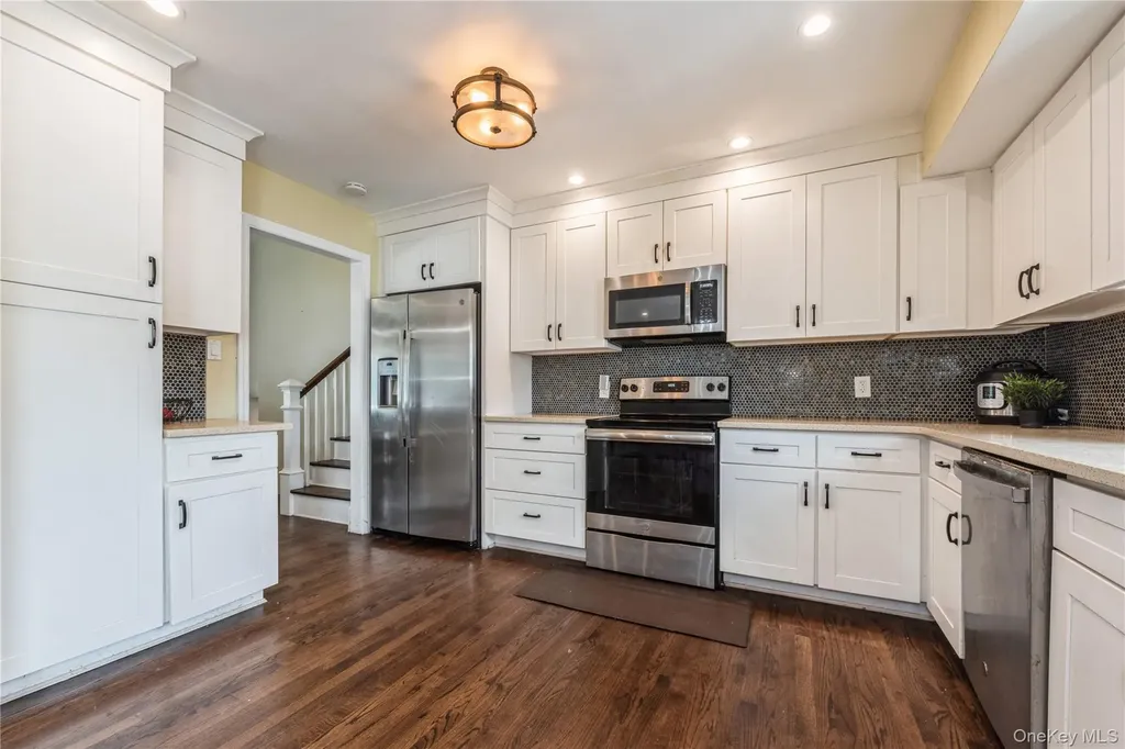 49 Eddie Avenue North Babylon NY 11703