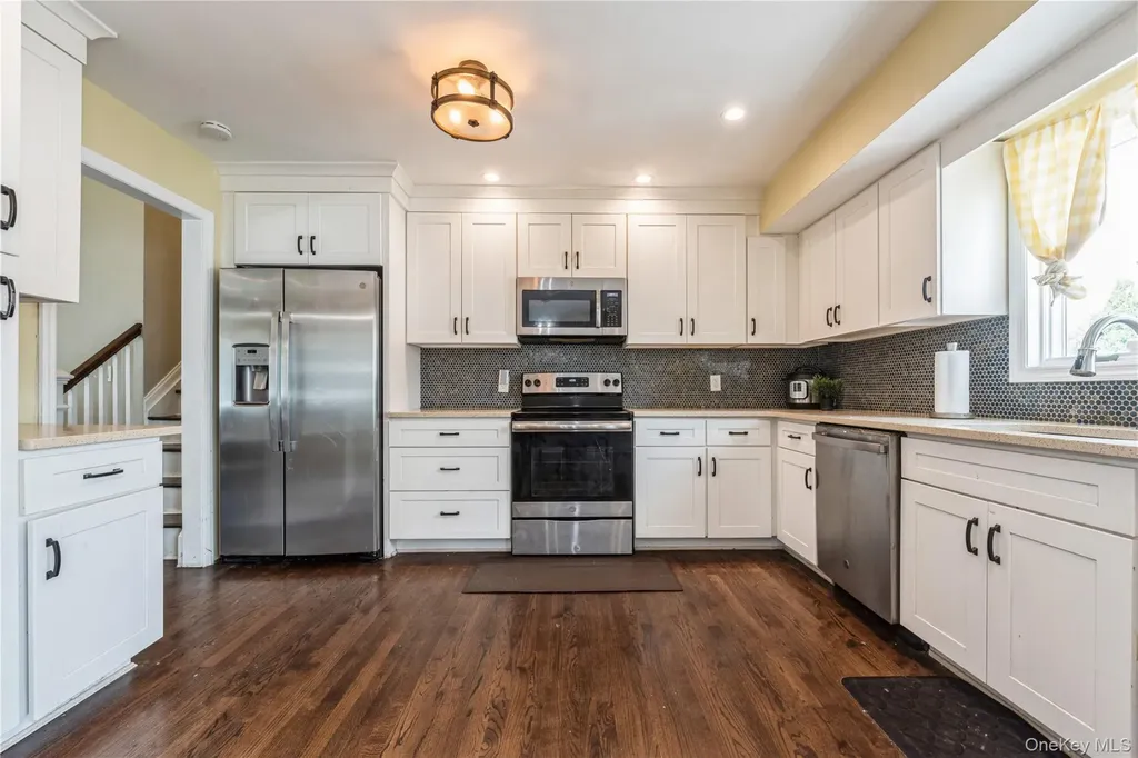49 Eddie Avenue North Babylon NY 11703