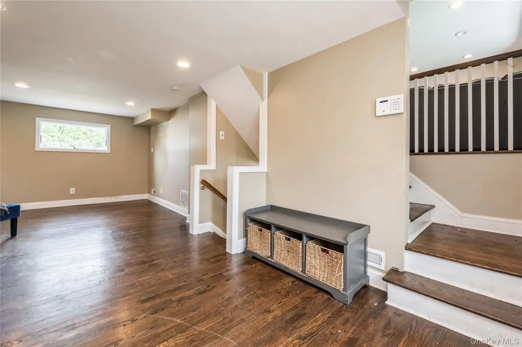 49 Eddie Avenue North Babylon NY 11703
