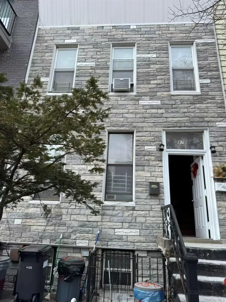 87 Stanhope Street Brooklyn NY 11221