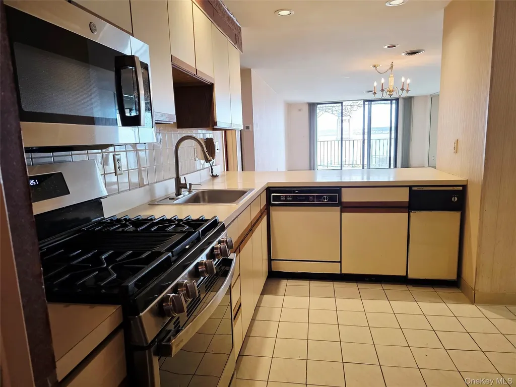 2 Park Place Newburgh NY 12550