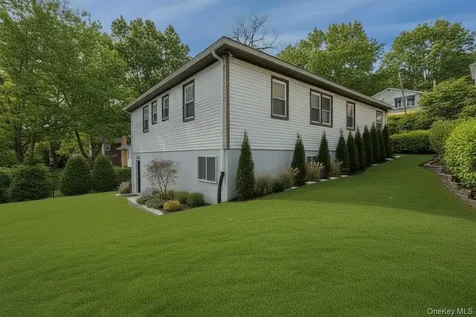 136 Bushey Avenue Yonkers NY 10710