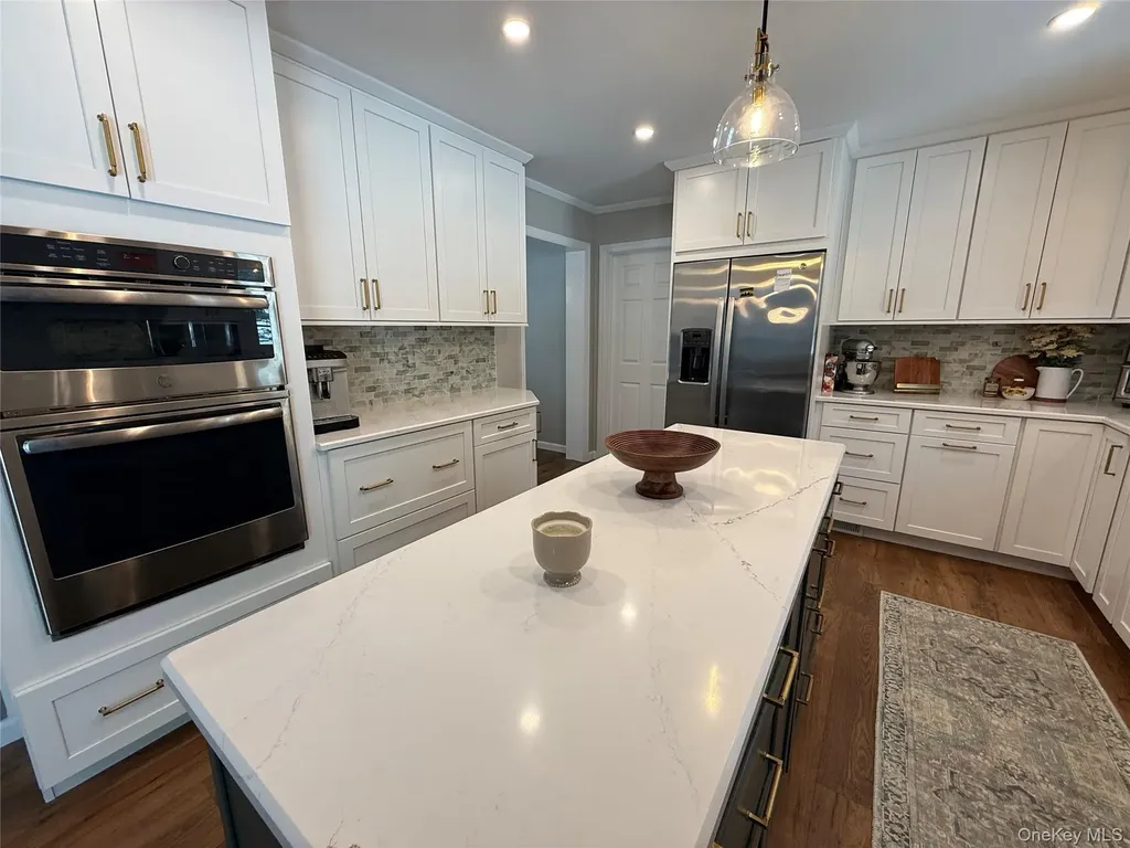 4 Cusa Drive Highland NY 12528