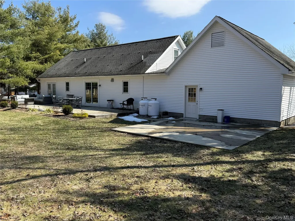 4 Cusa Drive Highland NY 12528
