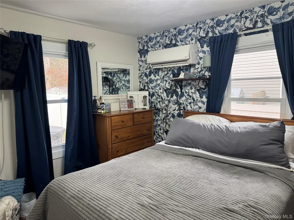 41 W 6th Street Patchogue NY 11772
