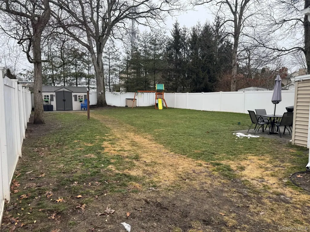 41 W 6th Street Patchogue NY 11772