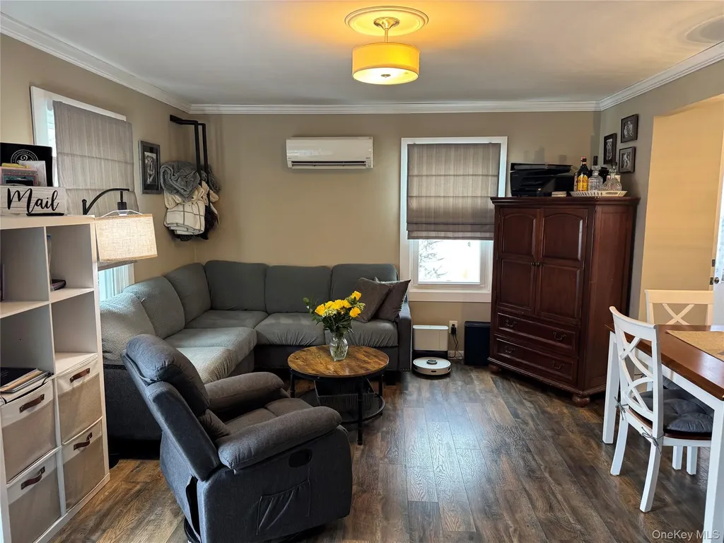 41 W 6th Street Patchogue NY 11772