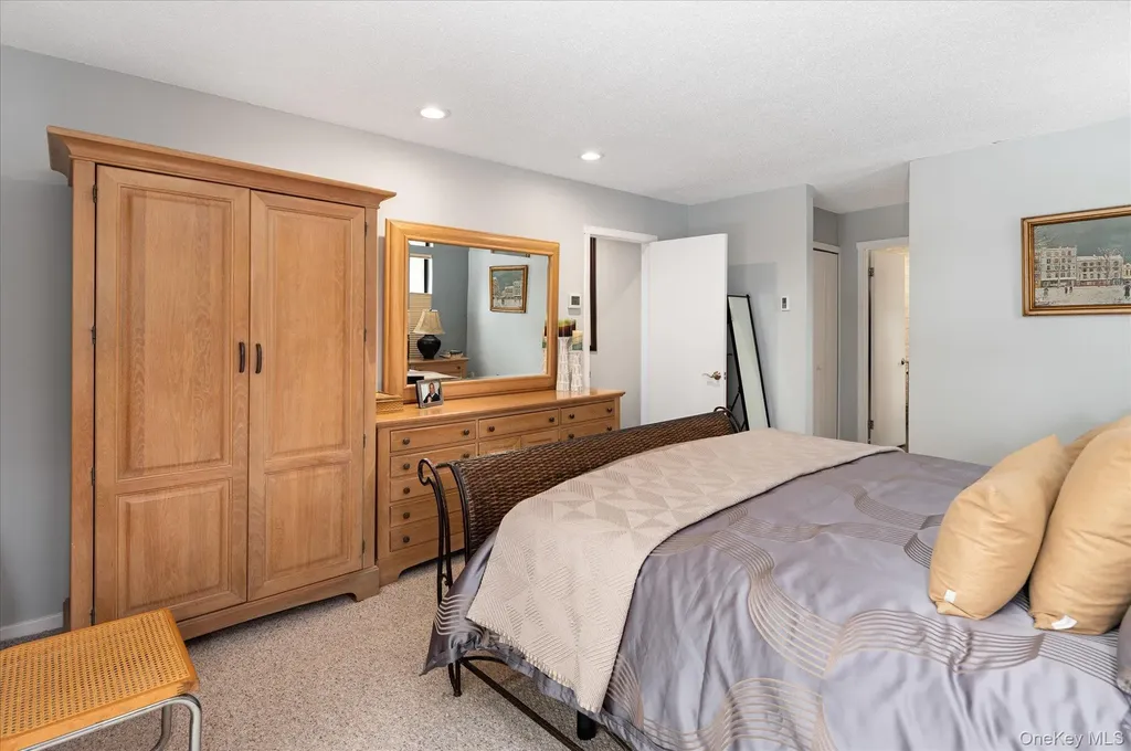 392 Heritage Hills Somers NY 10589