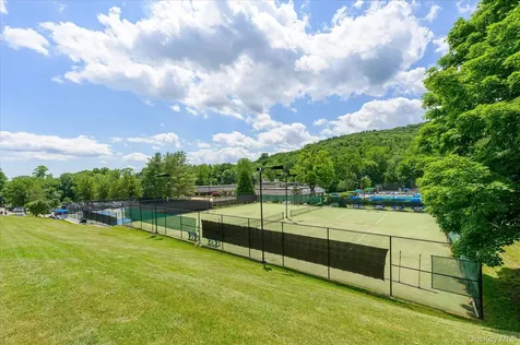392 Heritage Hills Somers NY 10589