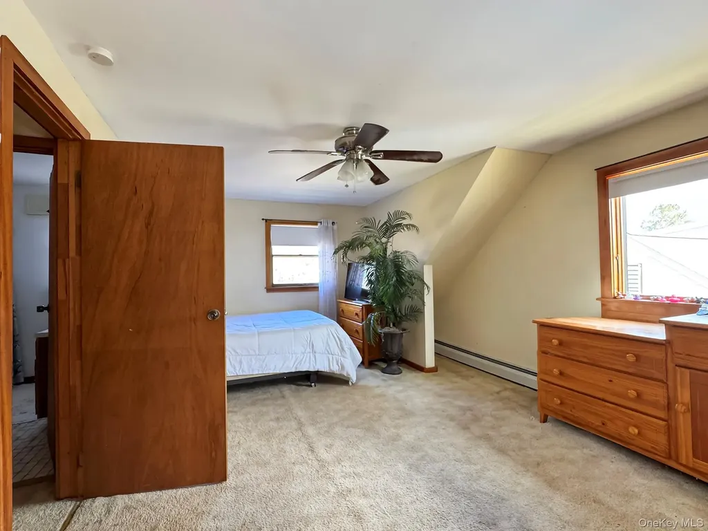 22 Carmen Drive Poughkeepsie NY 12603