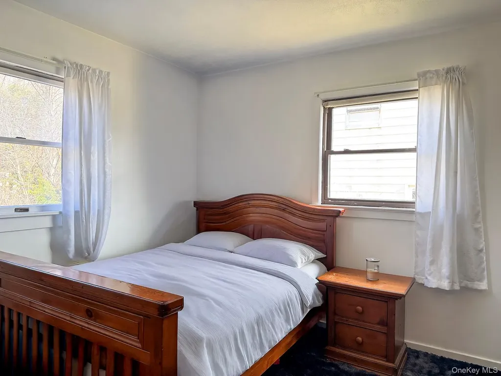 22 Carmen Drive Poughkeepsie NY 12603