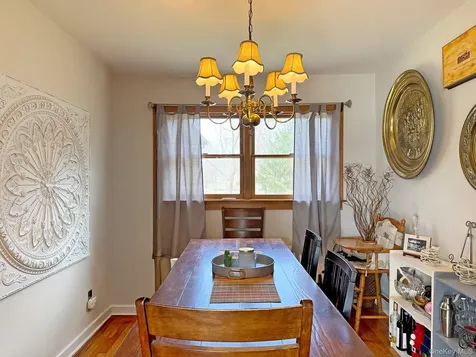 22 Carmen Drive Poughkeepsie NY 12603