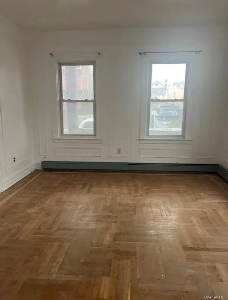 854 E 229th Street Bronx NY 10466