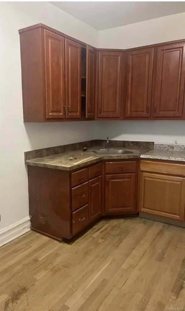 854 E 229th Street Bronx NY 10466
