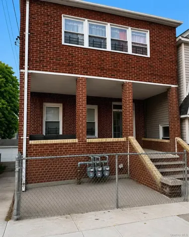 854 E 229th Street Bronx NY 10466