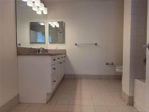 300 Mamaroneck Avenue White Plains NY 10605