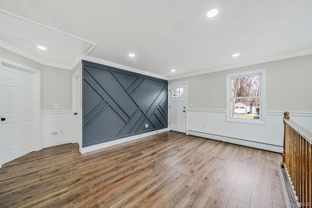 24 Forest Avenue West Babylon NY 11704