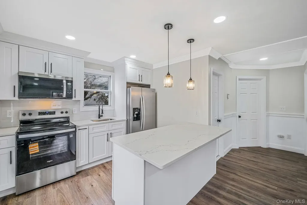 24 Forest Avenue West Babylon NY 11704