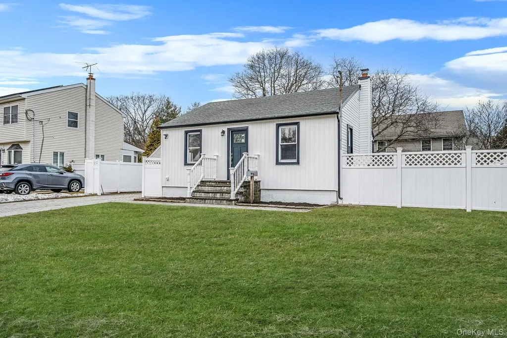 24 Forest Avenue West Babylon NY 11704