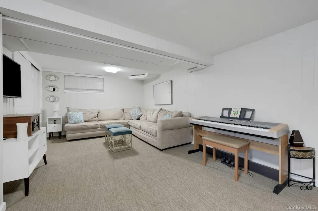 142 Bell Road Scarsdale NY 10583