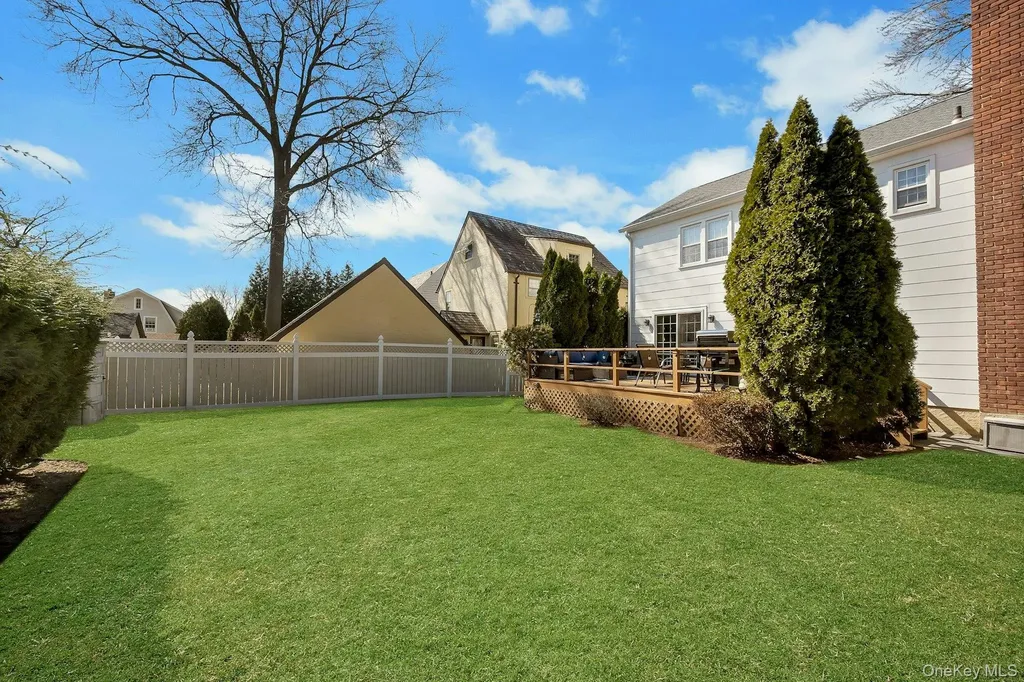 142 Bell Road Scarsdale NY 10583