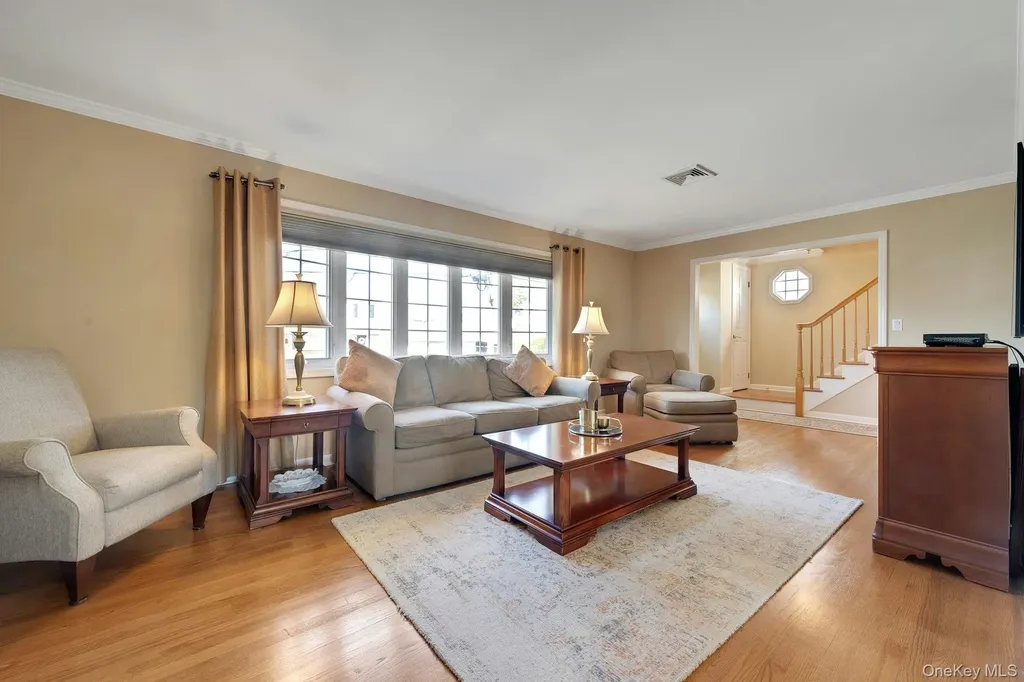 142 Bell Road Scarsdale NY 10583