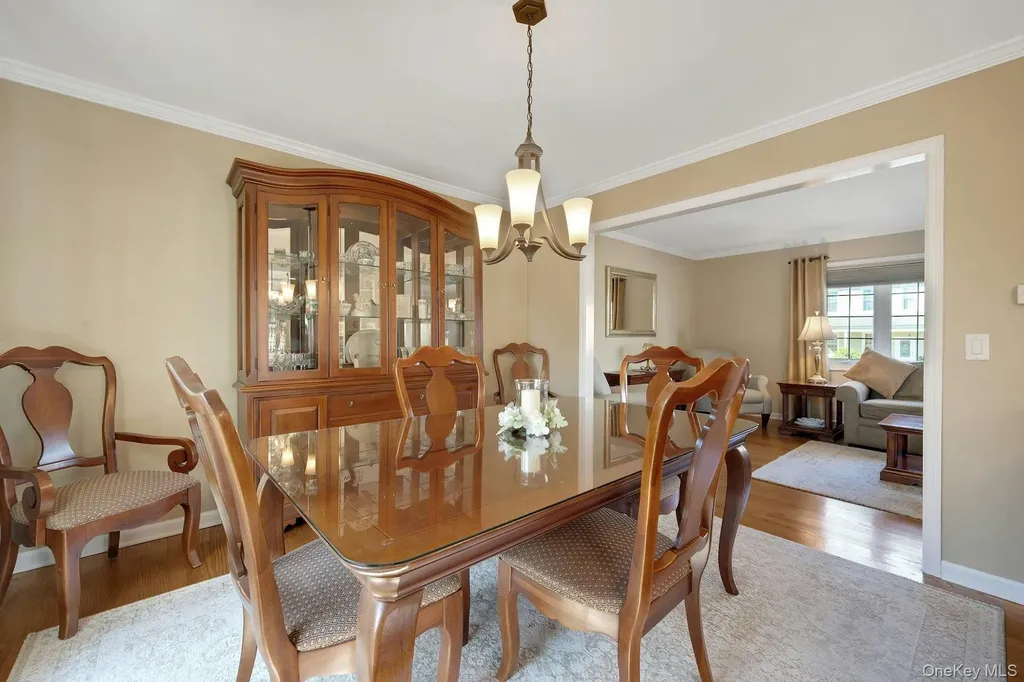 142 Bell Road Scarsdale NY 10583
