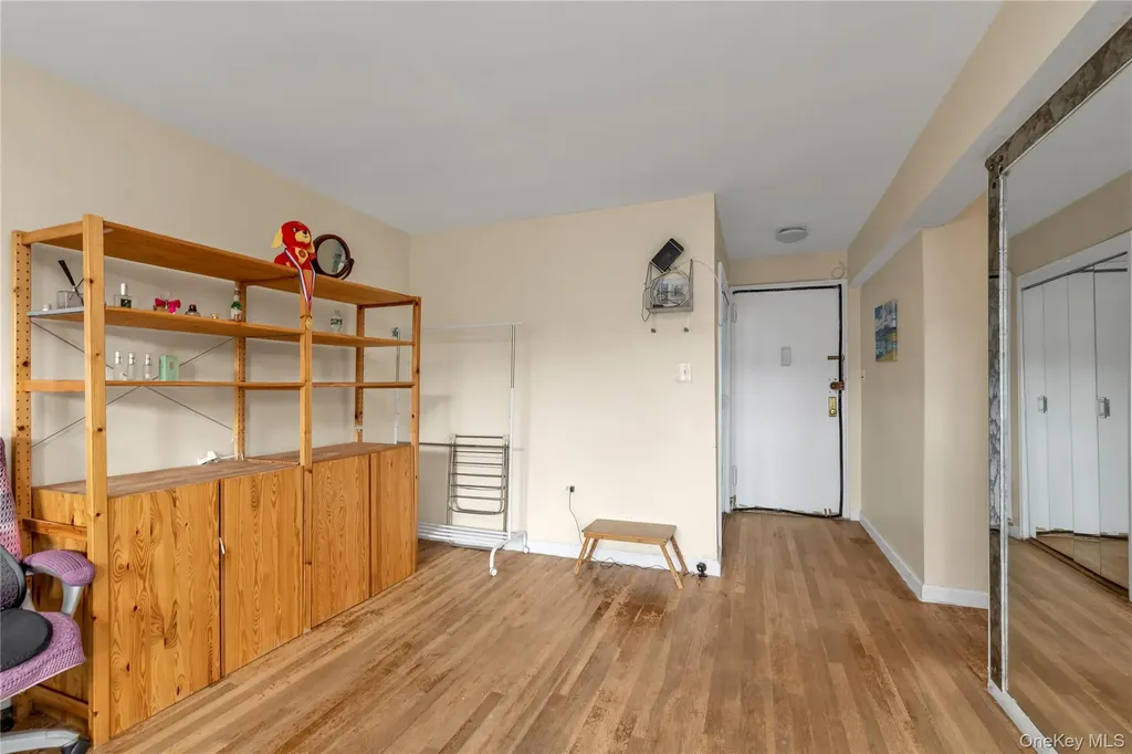 99-05 59 Ave Corona NY 11368