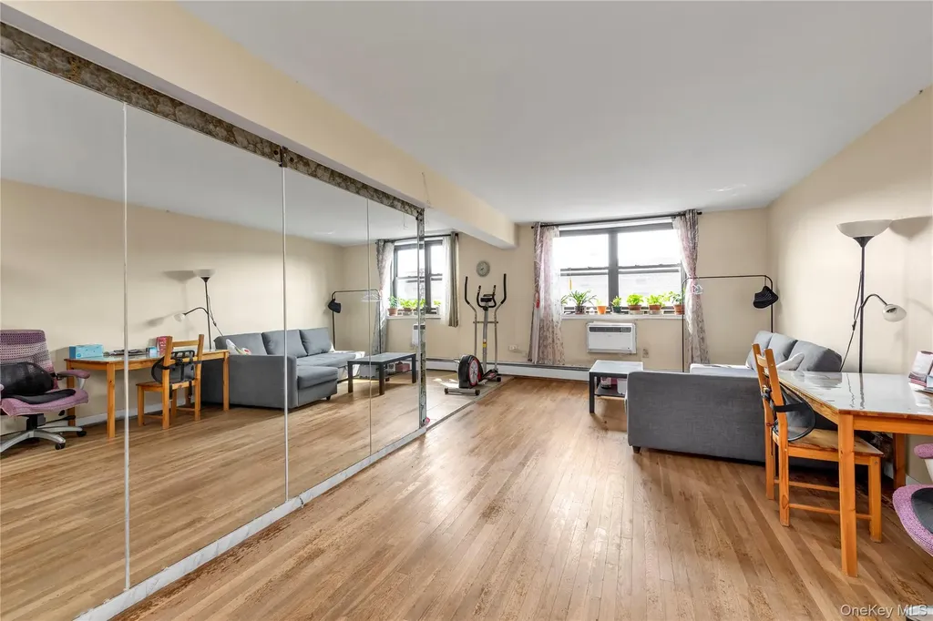 99-05 59 Ave Corona NY 11368