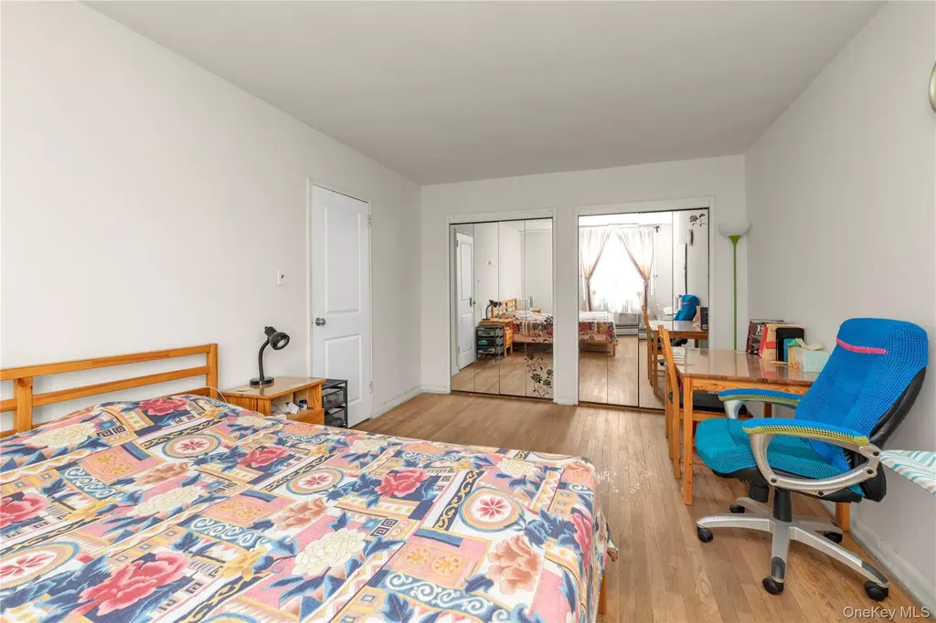 99-05 59 Ave Corona NY 11368