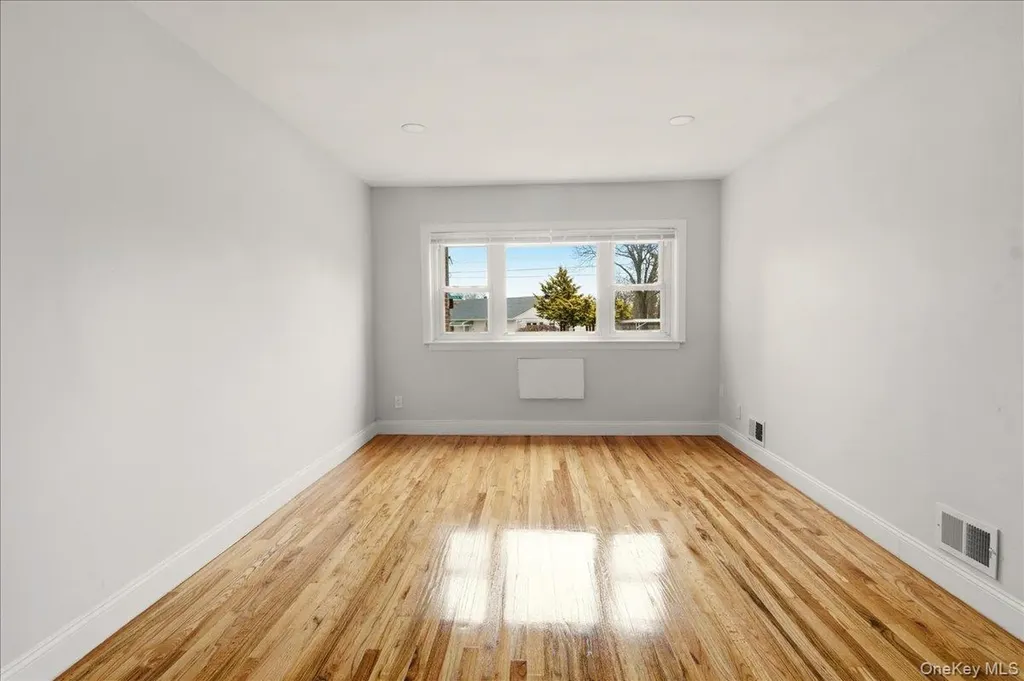 3227 Griswold Avenue Bronx NY 10465