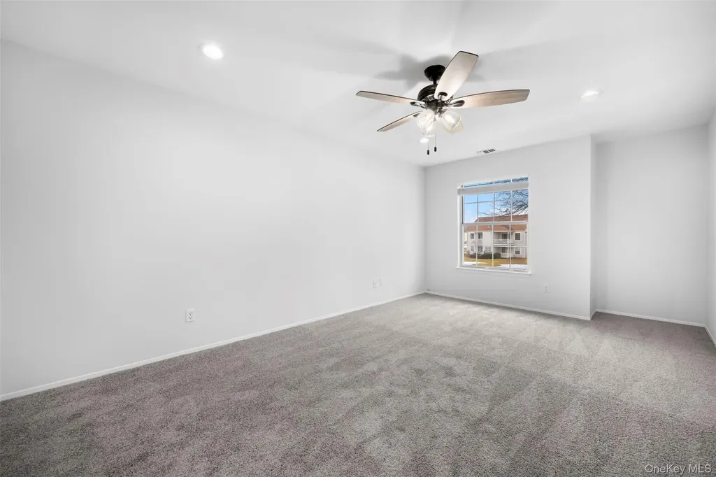 204 Fairview Circle Middle Island NY 11953