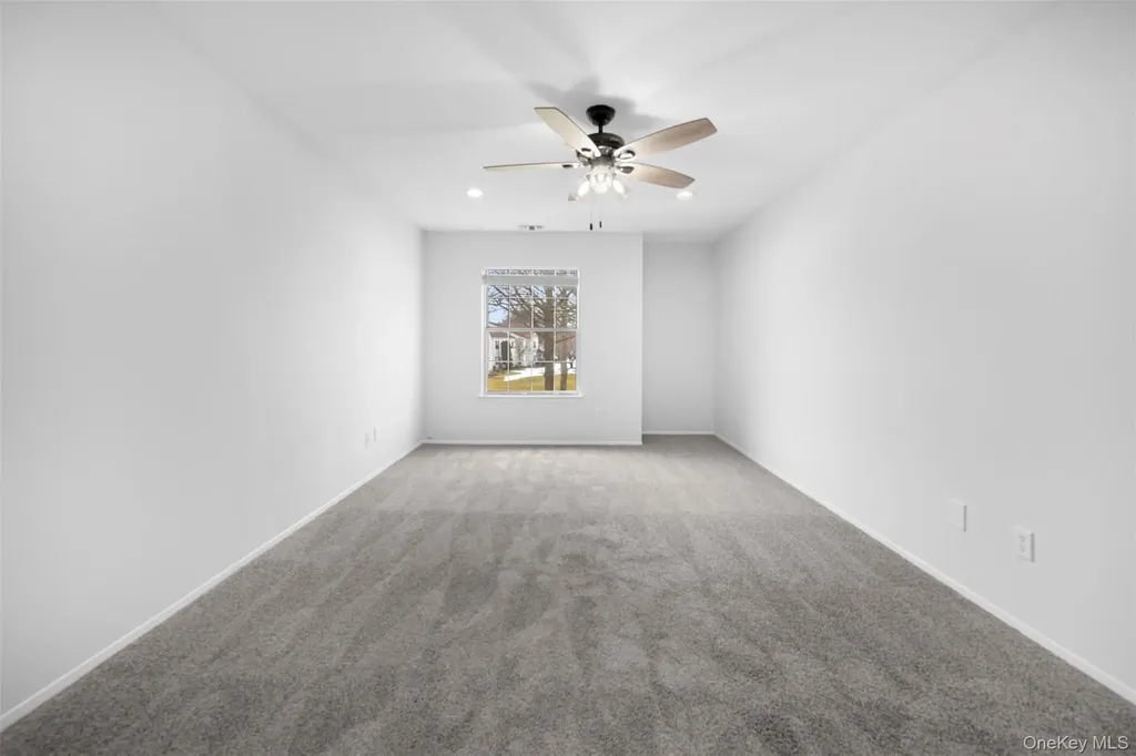204 Fairview Circle Middle Island NY 11953