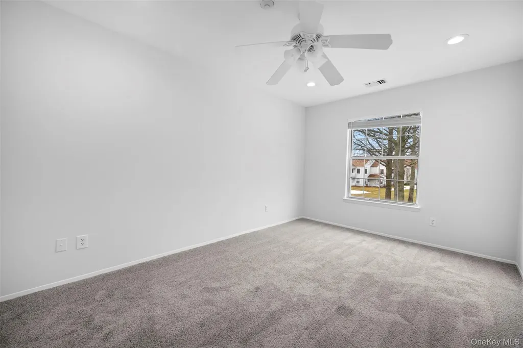 204 Fairview Circle Middle Island NY 11953