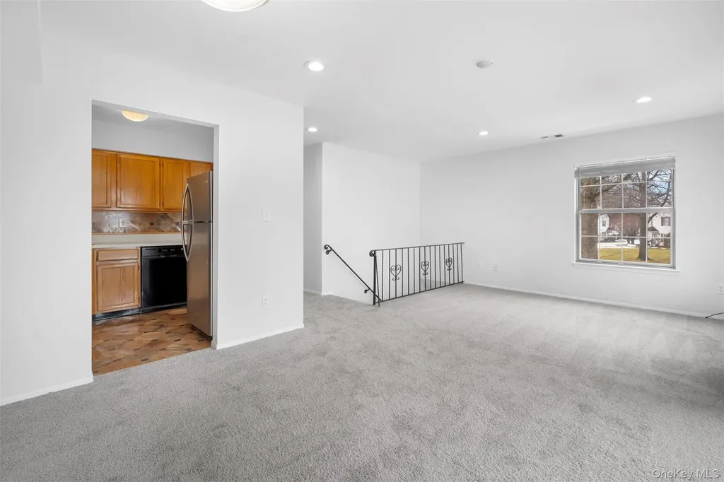 204 Fairview Circle Middle Island NY 11953