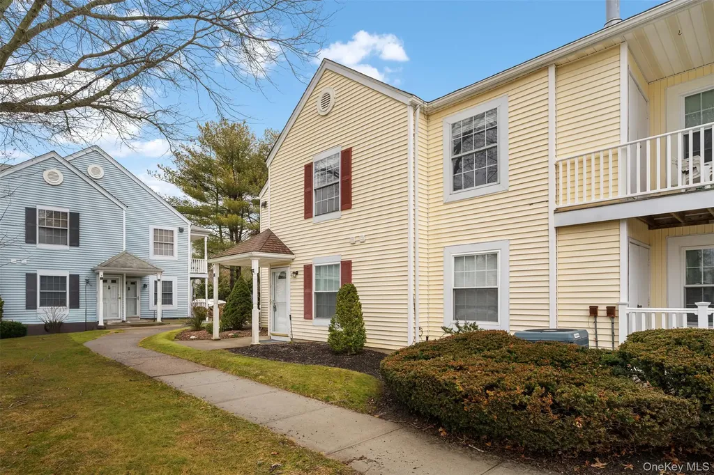 204 Fairview Circle Middle Island NY 11953