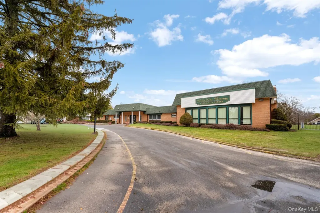 204 Fairview Circle Middle Island NY 11953