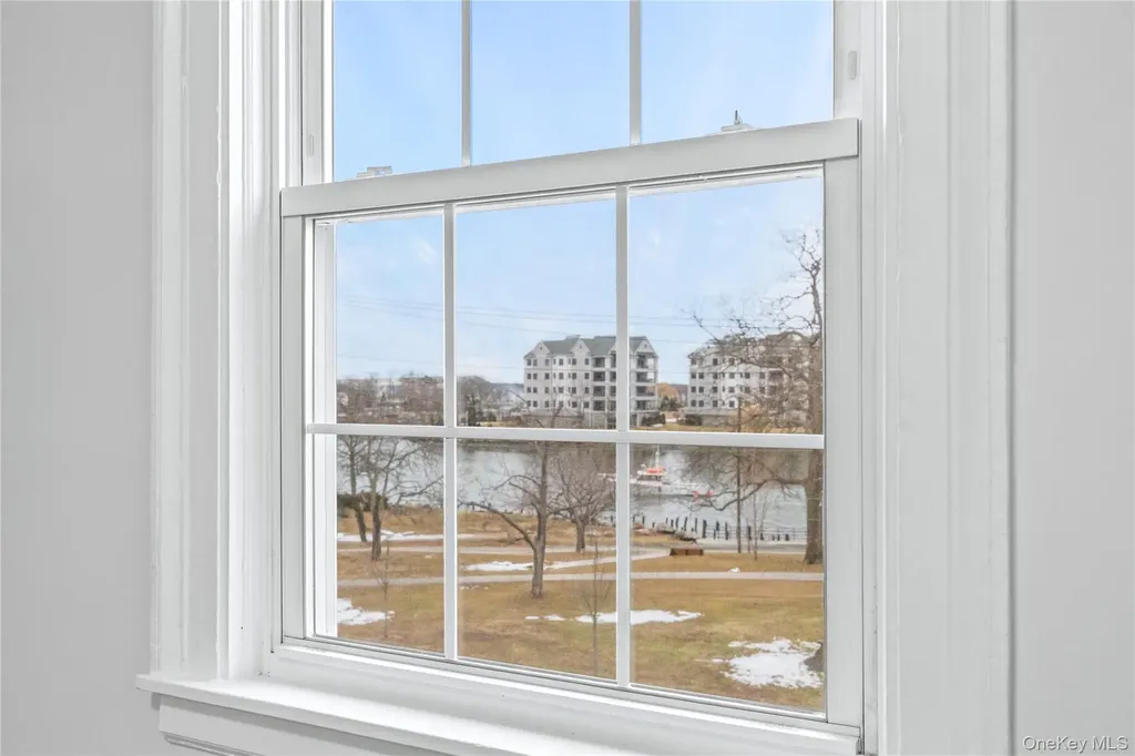 3 Harbor Lane New Rochelle NY 10805