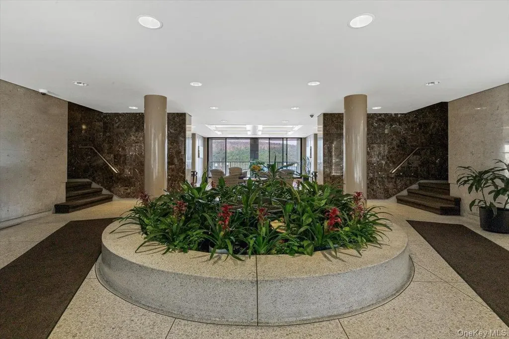 1085 Warburton Avenue Yonkers NY 10701