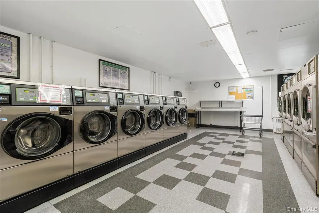 1085 Warburton Avenue Yonkers NY 10701