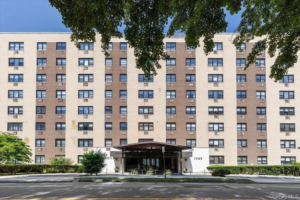 1085 Warburton Avenue Yonkers NY 10701