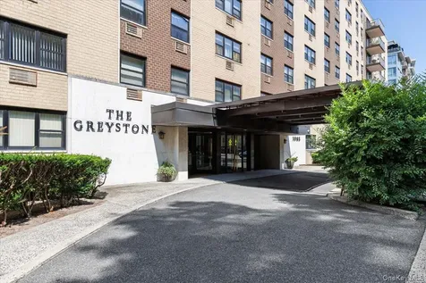 1085 Warburton Avenue Yonkers NY 10701